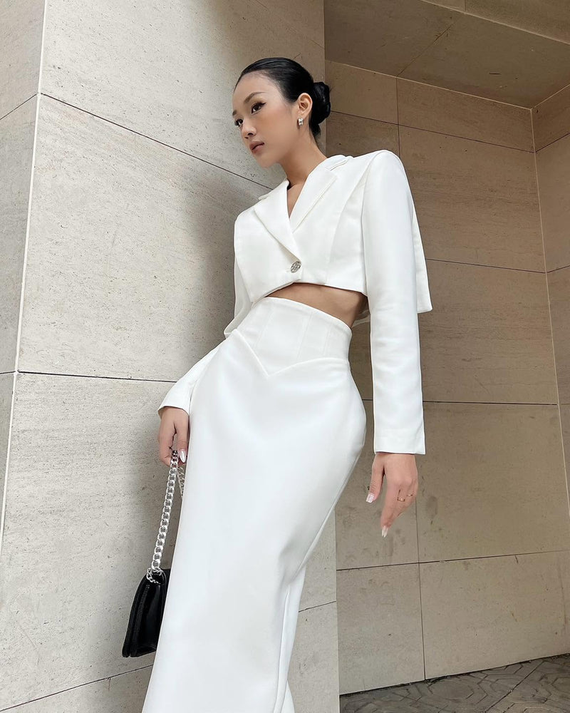 Keira Tong White Cropped Blazer