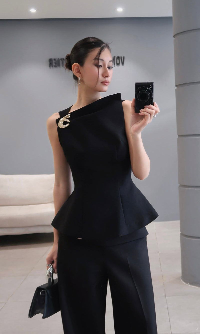 Keira Tong Brooch Peplum Top