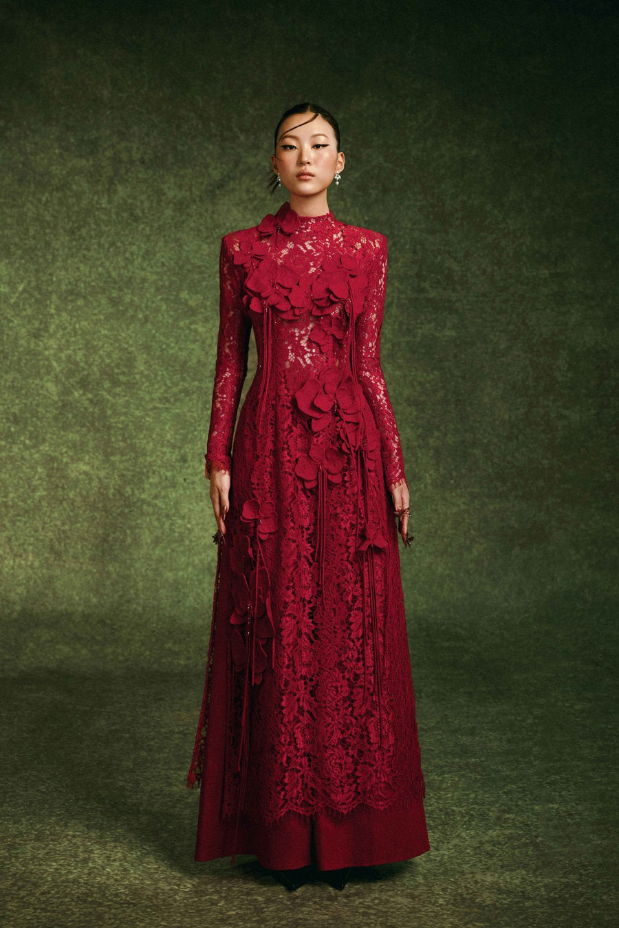 Keira Tong Ao Dai Chu Sa