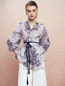 Black "Vĩ" Top