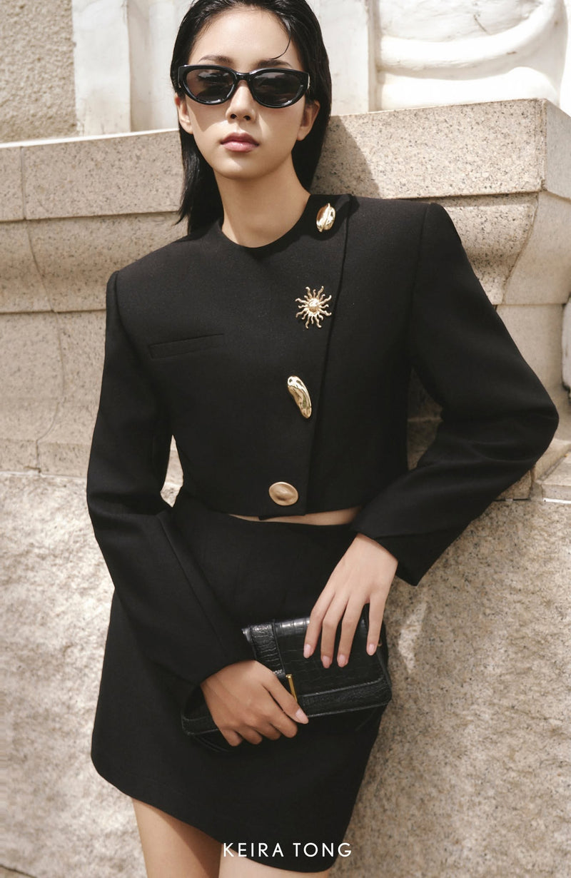Keira Tong Buttoned Crop Blazer